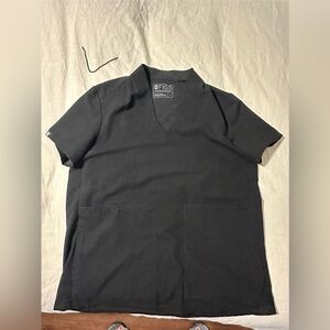 Figs large black scrub top limited edition